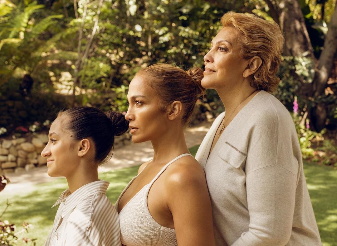 Jennifer Lopez's Generational Photo With Daughter and Mom | POPSUGAR Family