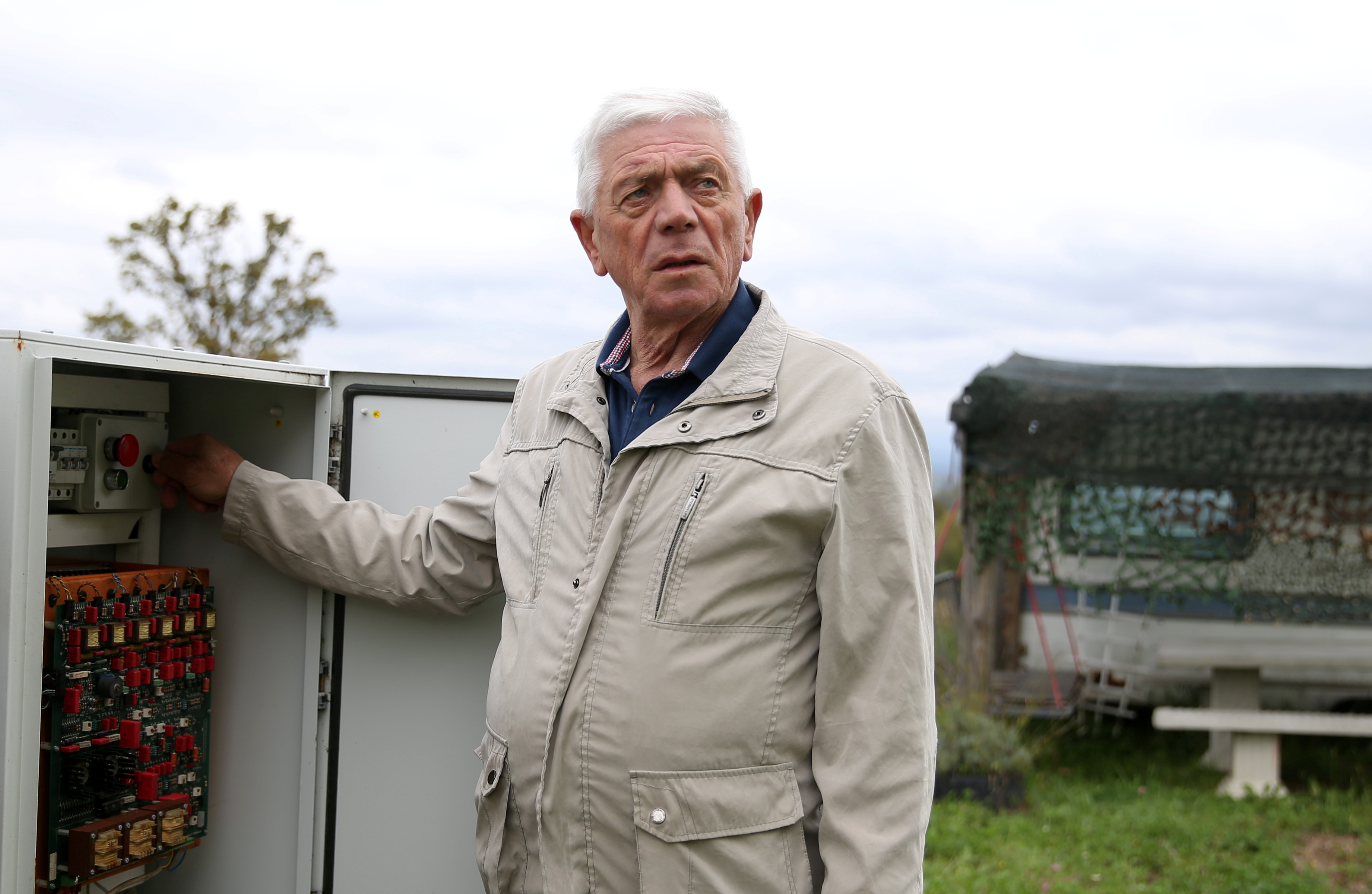 Bosnian builds rotating house so that his wife has diversified view | Reuters