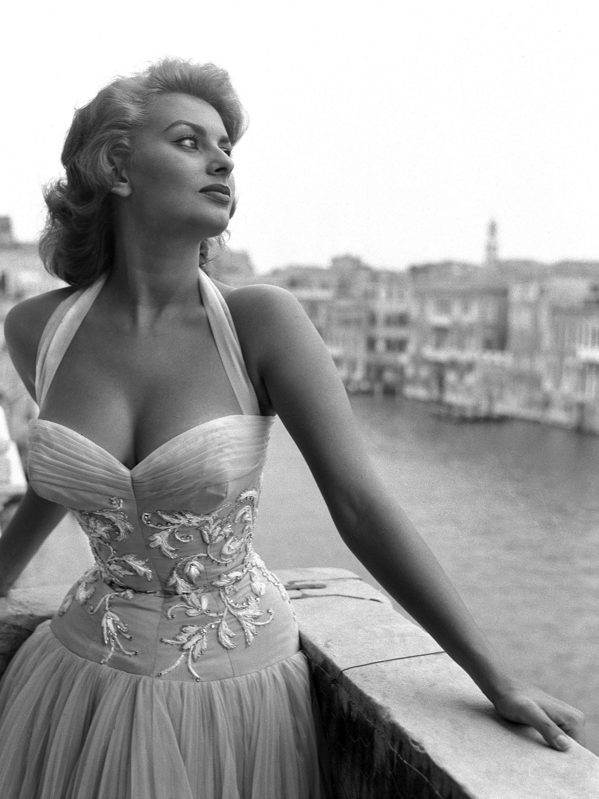 You Could Own a $6.6 Million 15th-Century Apartment Where Sophia Loren  Stayed | Architectural Digest