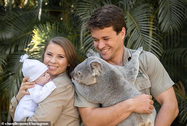 Bindi Irwin's daughter Grace Warrior meets a koala for the first time | Daily Mail Online