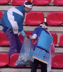 Önder Aysal yeni yıl rıhtım japan fans clean up stadium - ntfsa.org
