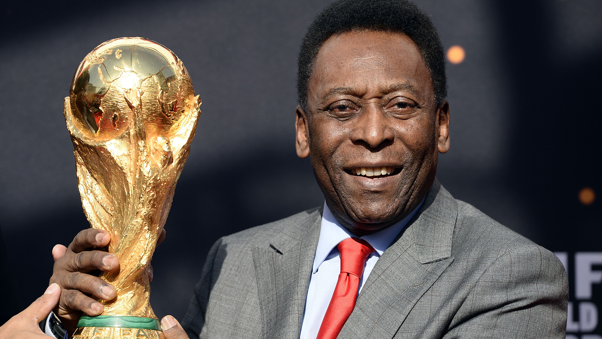 Pele stats: Goals, World Cup wins & all the Brazil legend's trophies |  Goal.com UK
