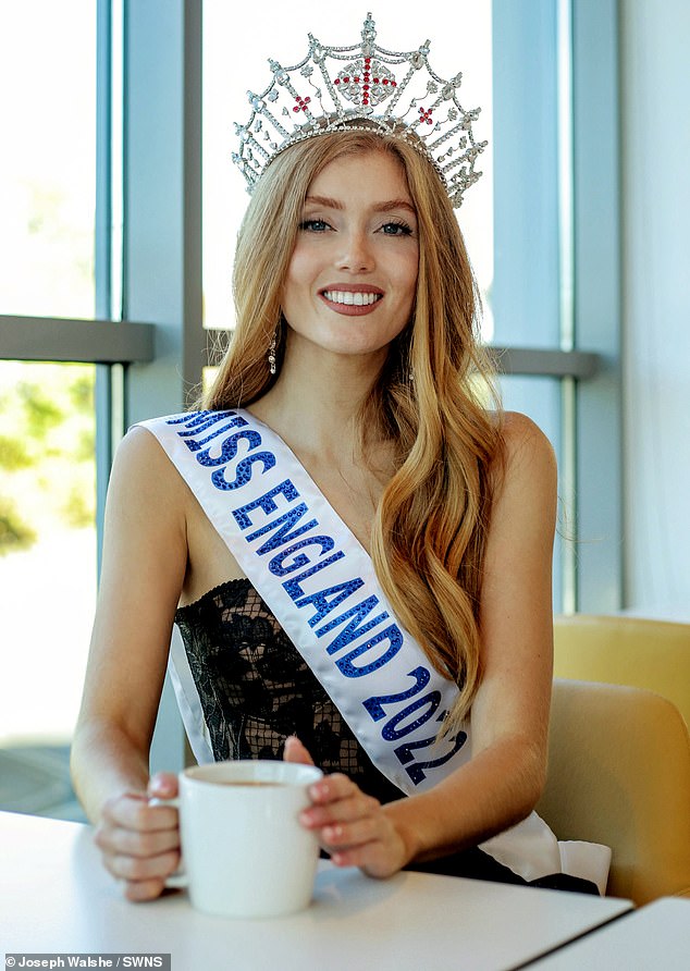 Jessica, originally from Skelmersdale, Lancashire, said that she was teased for being a redhead throughout secondary school