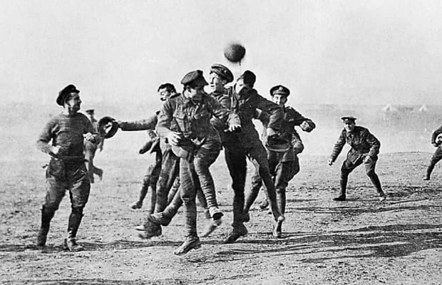 WWI Christmas Truce of 1914: When Fighting Paused for the Holiday - HISTORY