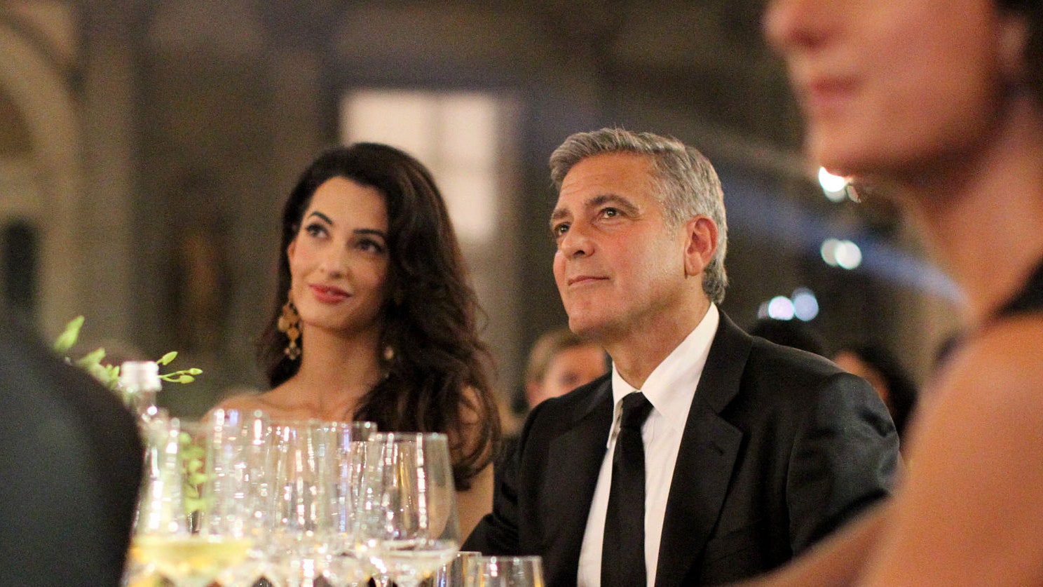 George Clooney Wedding Pictures: George Clooney, Amal Alamuddin Married |  Glamour