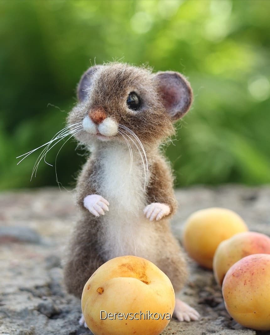 russian-artist-creates-tiny-felted-wool-animals-and-these-are-her-cutest-creations-01