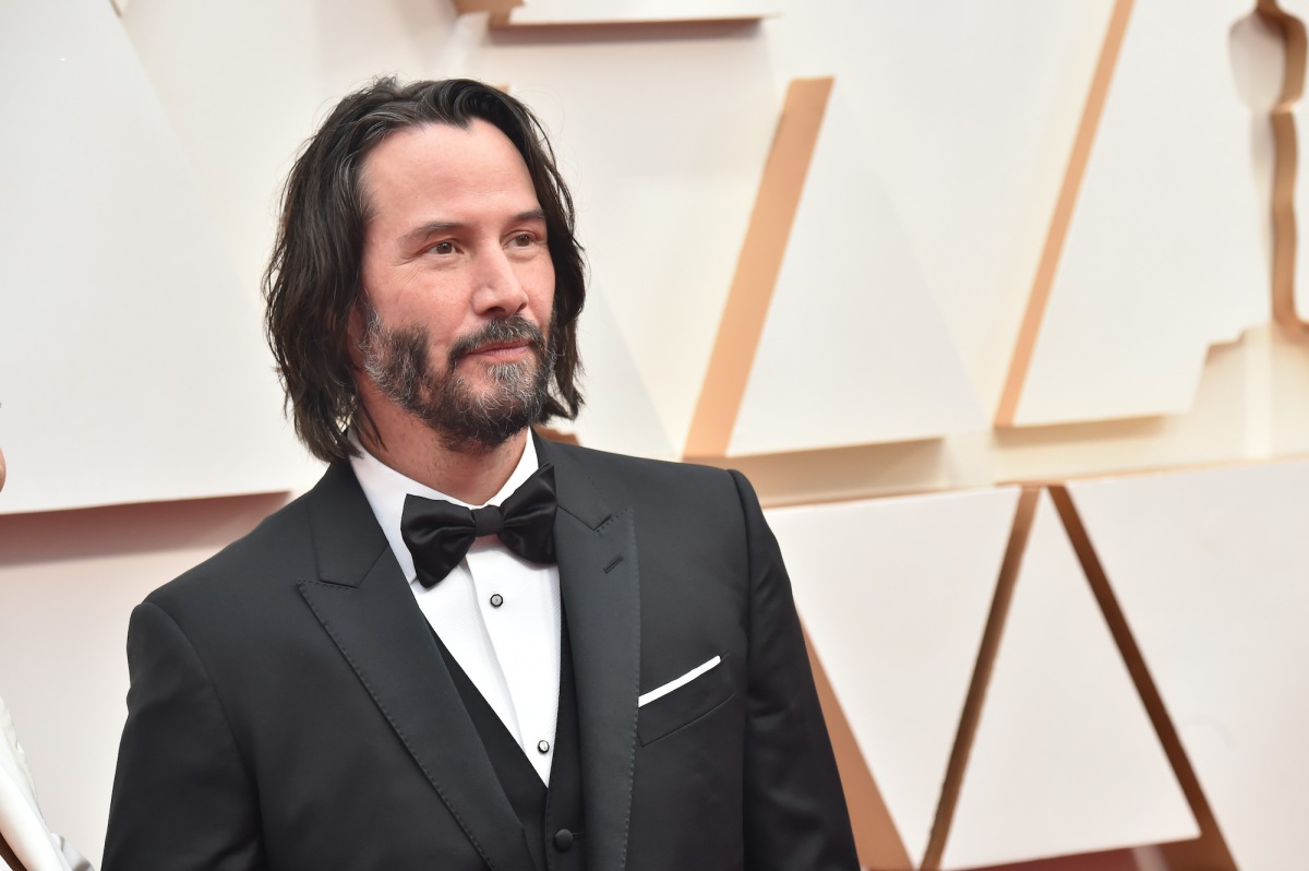Keanu Reeves 'Happily' Answered Young Fan's Many Questions in Sweet Airport  Moment