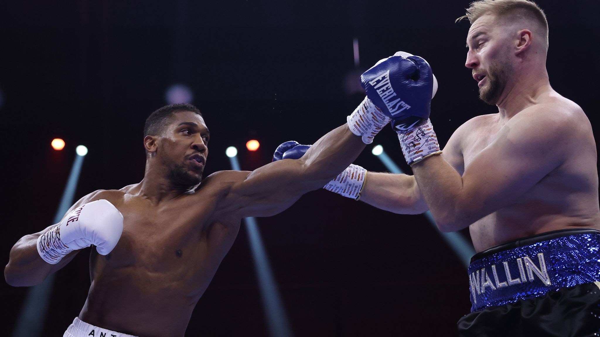 Anthony Joshua dominates Otto Wallin for crushing five-round victory |  Boxing News | Sky Sports