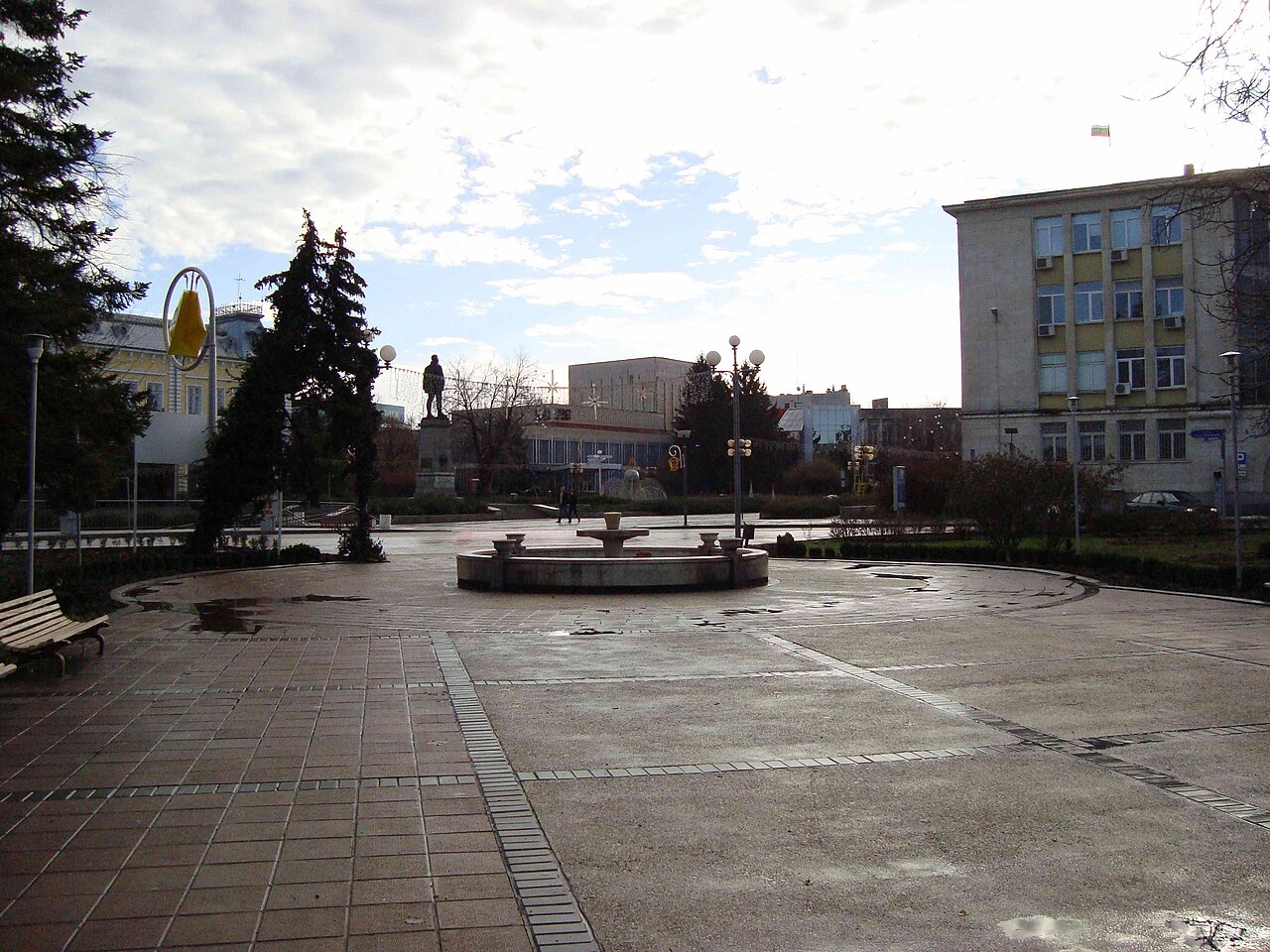 Централната градина в Силистра край Дунав